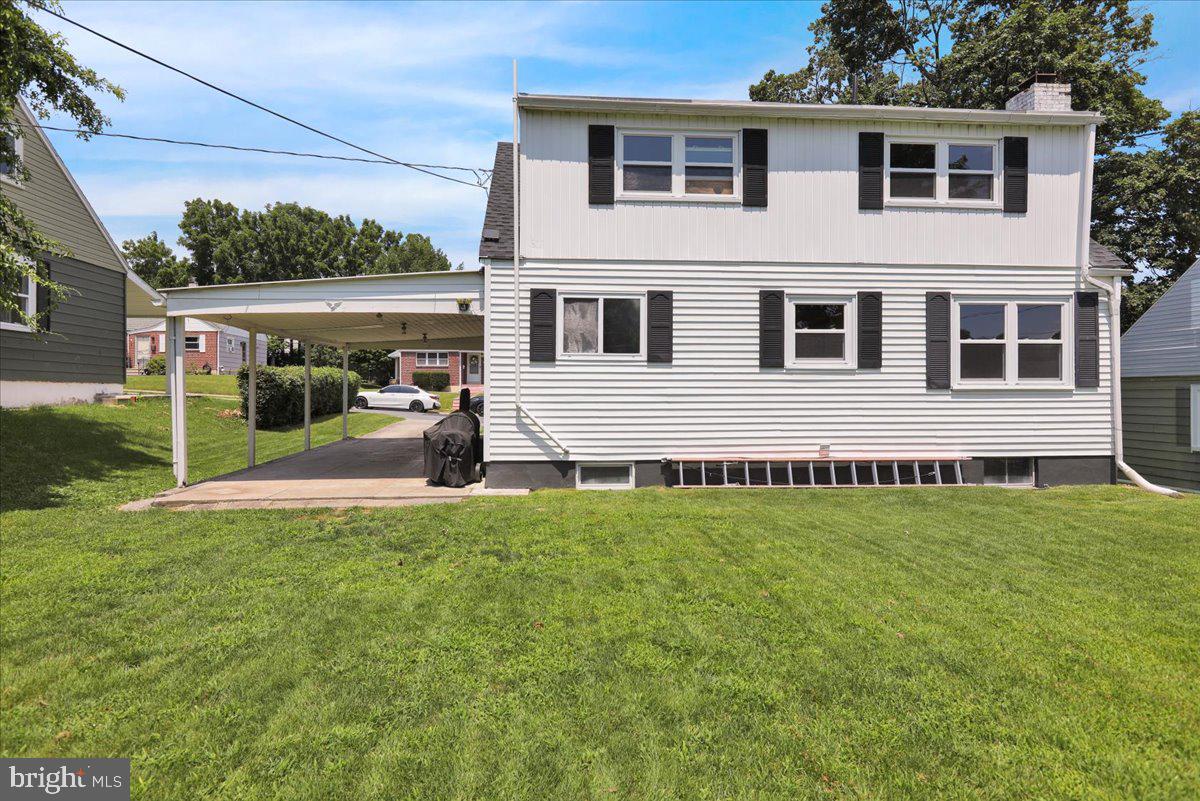 ROLLING HILLS - Residential