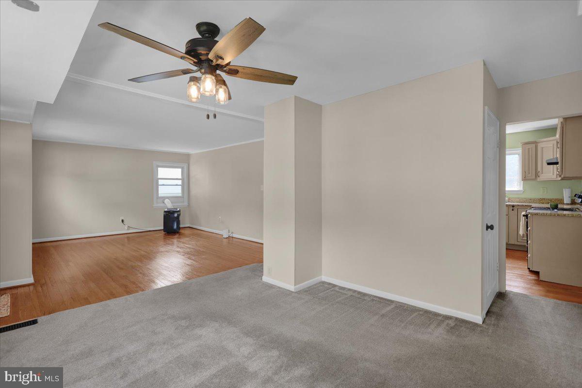 ROLLING HILLS - Residential