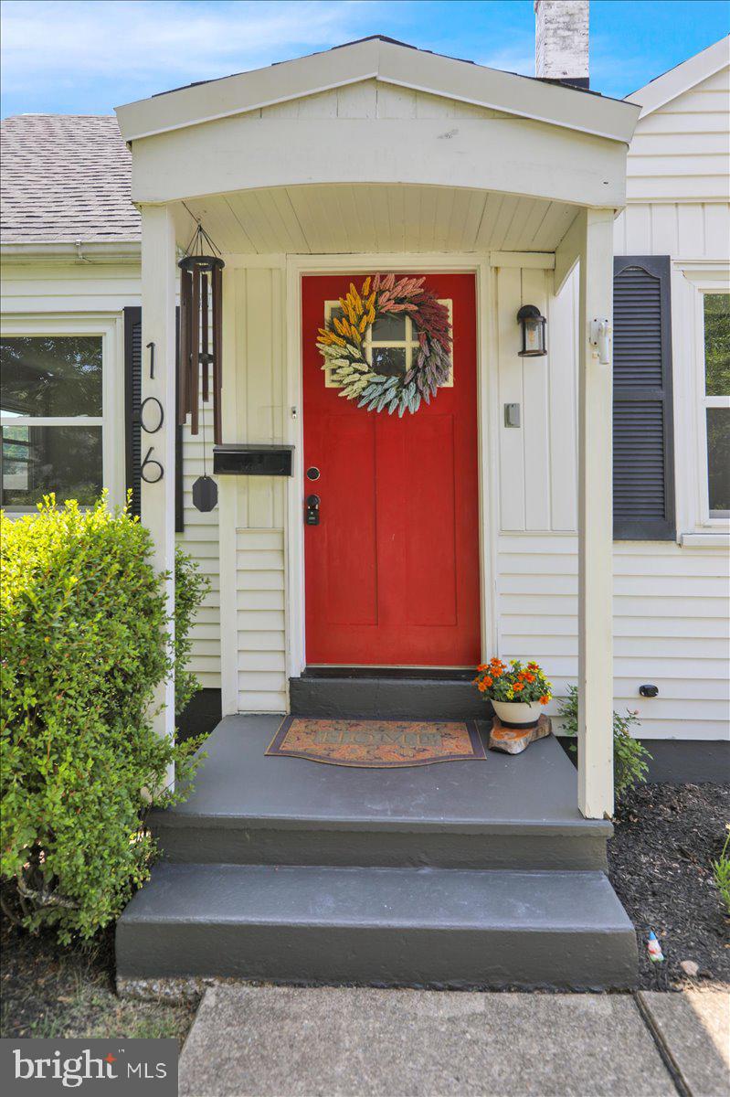 ROLLING HILLS - Residential