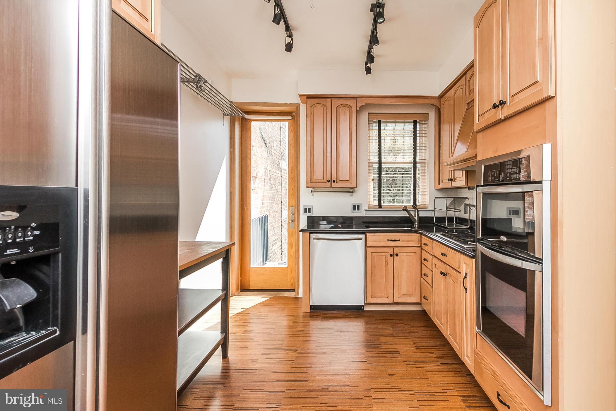 HAMPDEN HISTORIC DISTRICT - Residential