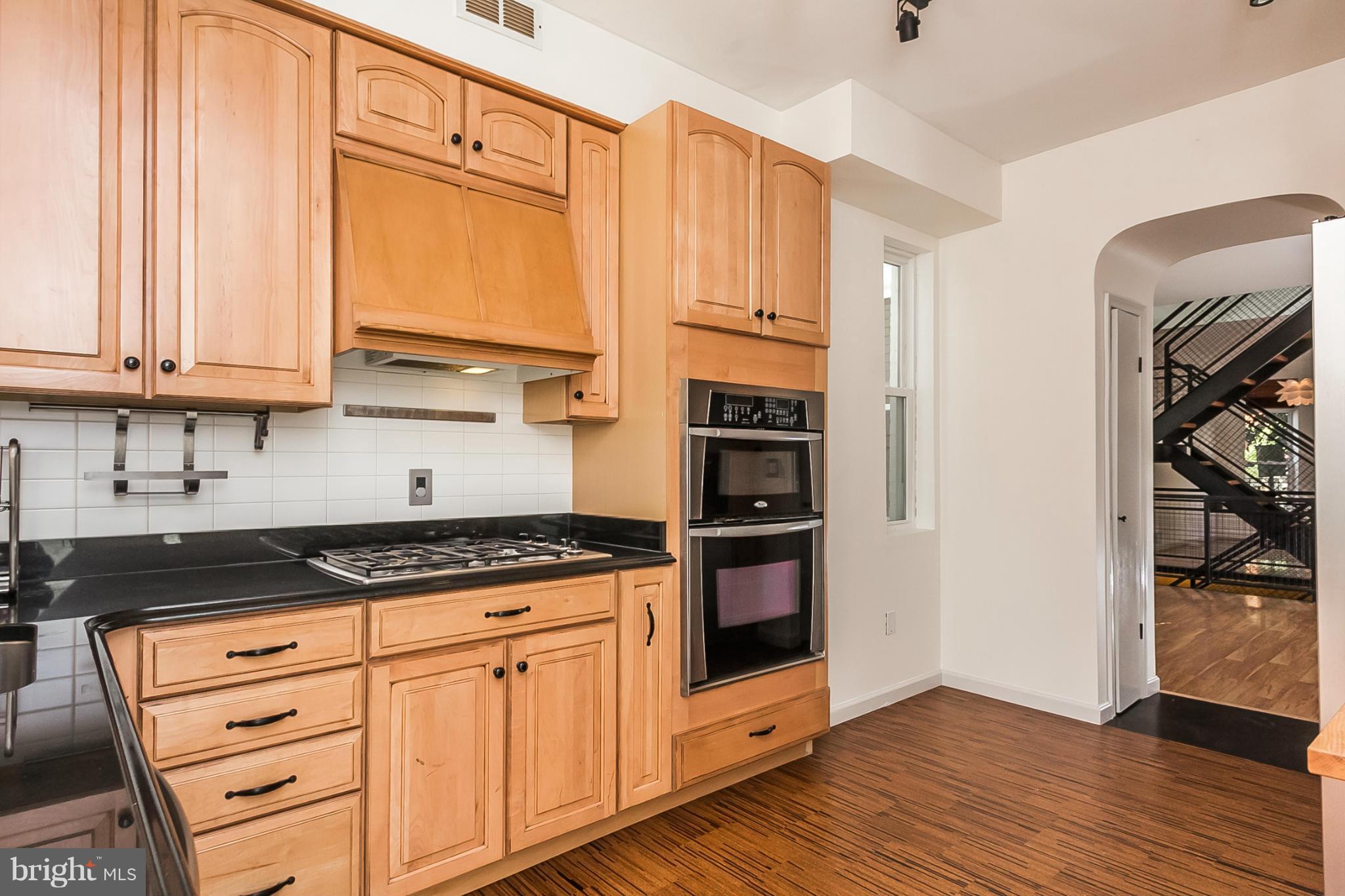 HAMPDEN HISTORIC DISTRICT - Residential