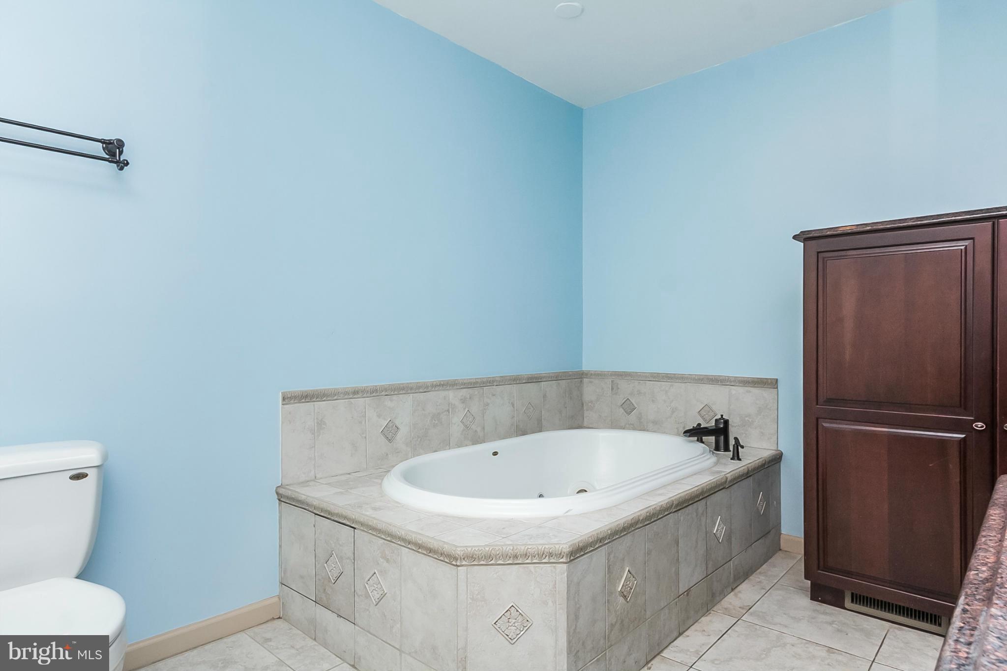 HAMPDEN HISTORIC DISTRICT - Residential