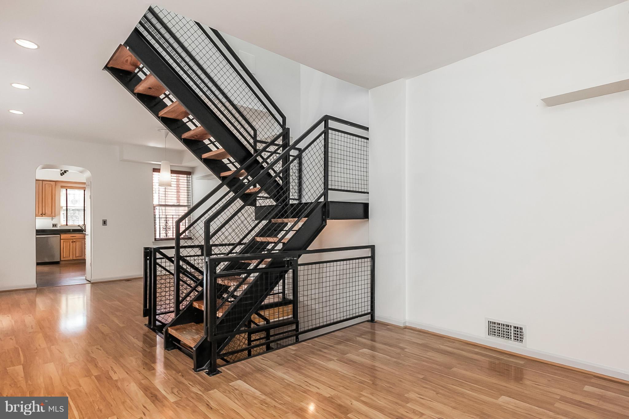 HAMPDEN HISTORIC DISTRICT - Residential