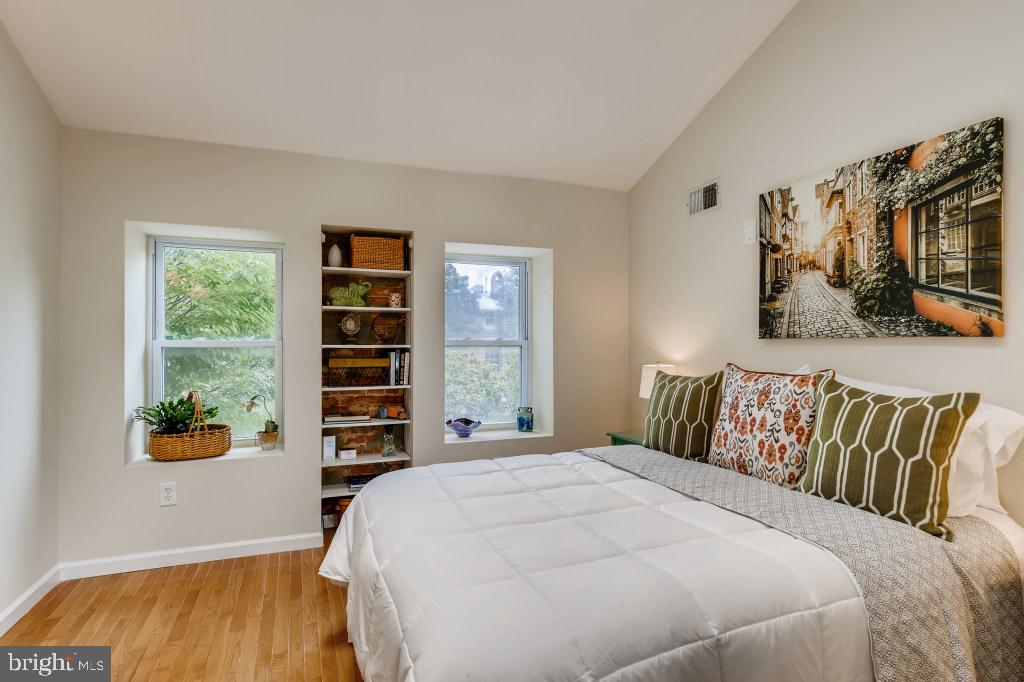 MOUNT CLARE - Residential