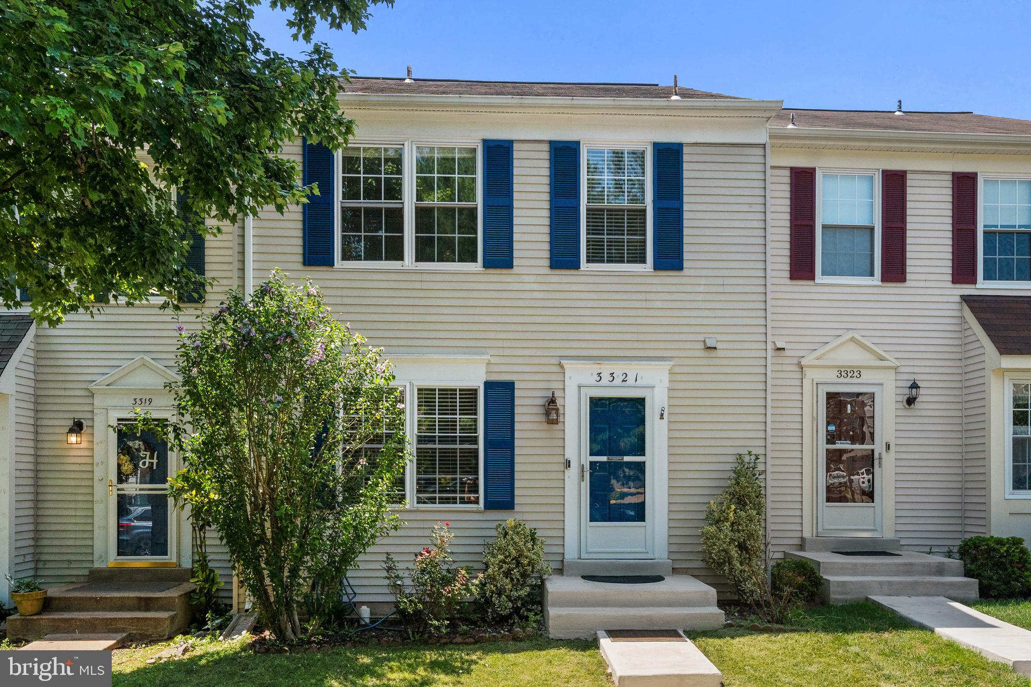 Elegant, Move-In Ready Townhome with Modern Upgrades in primely located Franklin Glen. Welcome to this splendidly updated 3-bedroom, 3.5-bath townhome in the Franklin Glen community, that blends modern comfort, thoughtful enhancements, and a tranquil setting. Backing to mature trees and updated interior and exterior, this home is truly move-in ready. The refreshed garden, newly laden path, new front entry door and fresh exterior paint enhance curb appeal. Step inside this bright, open floor plan home featuring Wilsonart flooring on main and bedroom levels, the main level features a bright living area, a dedicated dining space, an updated kitchen, a convenient powder room, and access to a spacious composite deck perfect for relaxing or entertaining overlooking peaceful woods, with convenient hose access. The updated, sun-filled kitchen boasts rich granite countertops and cabinetry, and modern appliances including a new refrigerator, dishwasher, range, and microwave. The spacious primary suite includes a full bath, complemented by two additional bedrooms and updated baths. The walk-out lower level offers a large rec room with fireplace, full bath, and direct access to a fully fenced backyard refreshed with new mulch, painted fence, and storage shed. Home updates and upgrades include blinds throughout home (2017), new internet wiring throughout, ready for high-speed FIOS and home office needs & added electric outlets(2020), new water heater (2019), fence painting (2020), updated wiring for internet access (2020), water purification/softening system (2020), kitchen granite countertop and cabinet expansion (2021), high-efficiency gas furnace (2021), dishwasher (2022), hose access on deck (2023), front door (2023), refrigerator (2023), brand new washer(2025), Microwave (2025), fresh interior and exterior paint (June 2025), power washed deck (2025), kitchen light (2025), freshly painted front (June 2025), refreshed backyard with new mulch (2025). The Franklin Glen community offers five playgrounds, tennis, pickleball, and basketball courts, plus a pool with a swim team, all set around well-maintained walking trails through shaded woods along the scenic Flatlick Branch stream—perfect for jogging, strolling, and enjoying nature with peaceful creek views and frequent deer sightings. Conveniently located minutes from Fairfax County Parkway, Routes 50 and 28, top-rated schools, shopping, dining, and parks, this home combines modern upgrades with prime access to rest of Fairfax, Chantilly, Herndon, Reston, Dulles Airport, Washington, D. C. including easy commuting via the nearby Vienna/Fairfax-GMU Metro station on the Orange Line.
