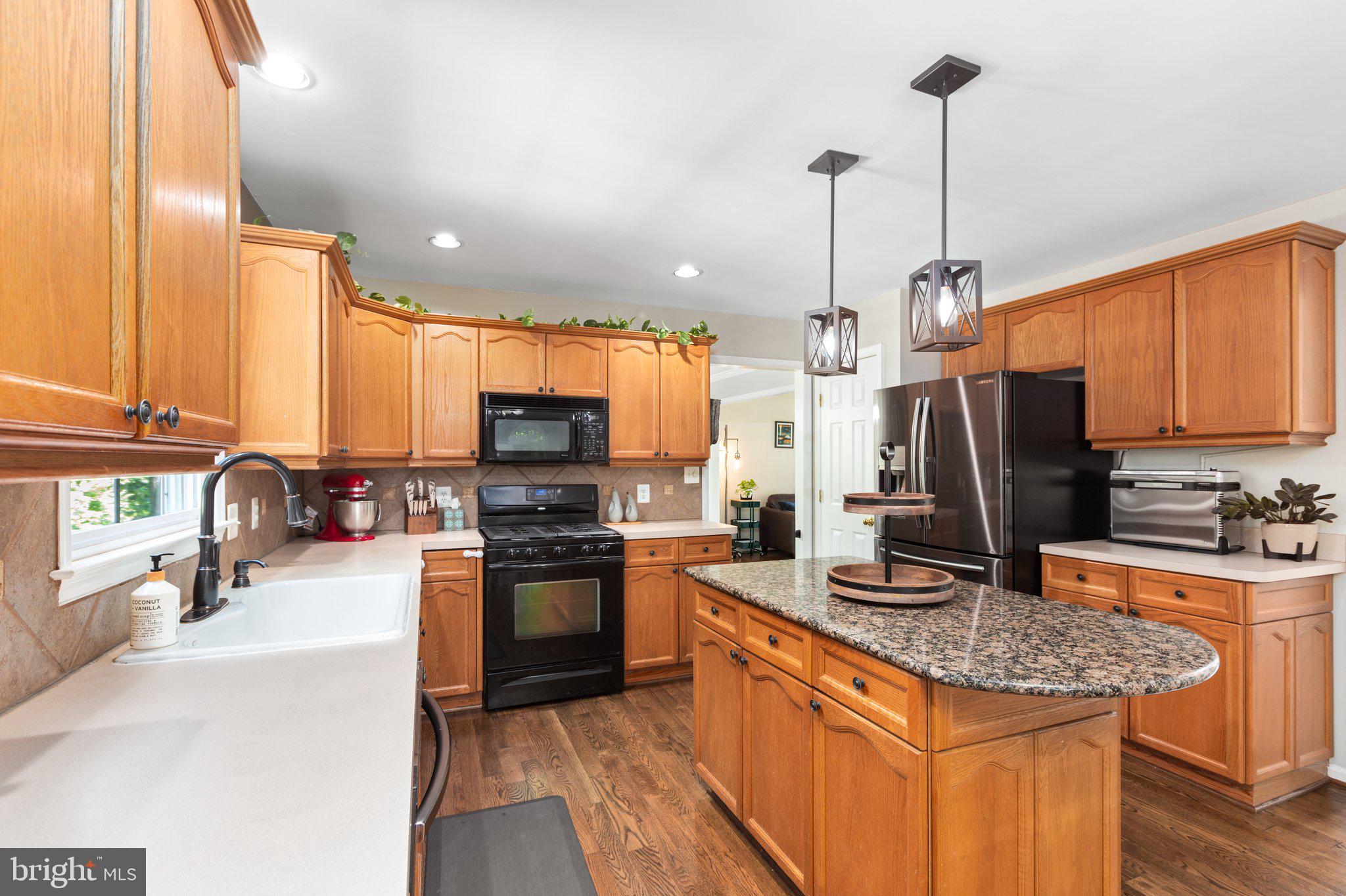 KINGSWOOD - Residential Lease