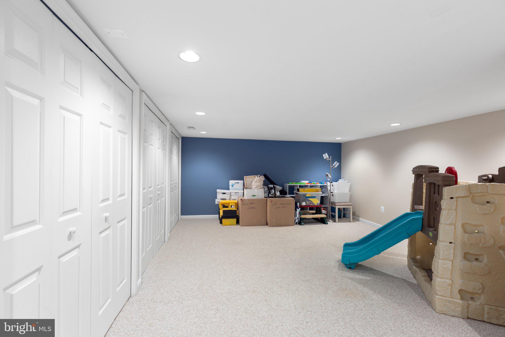 KINGSWOOD - Residential Lease