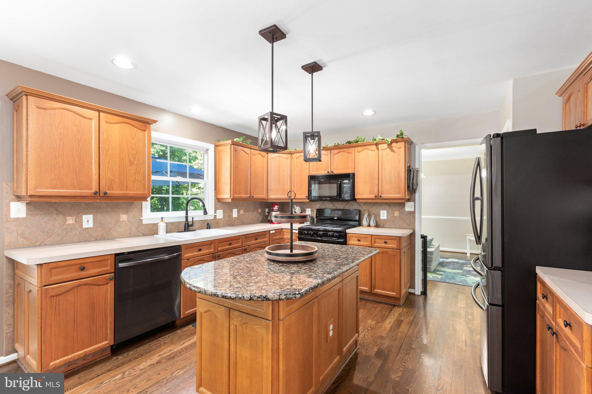 KINGSWOOD - Residential Lease