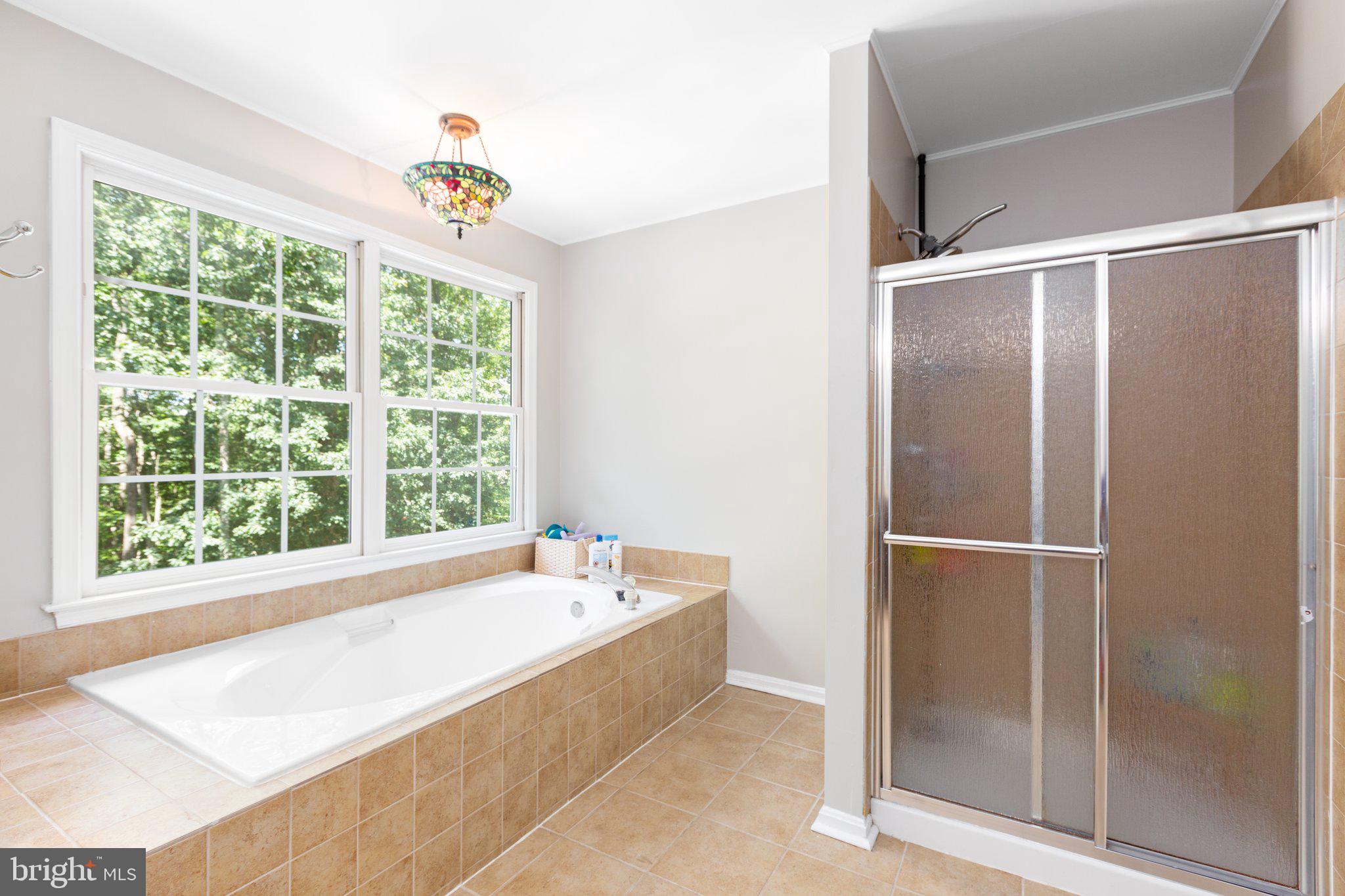 KINGSWOOD - Residential Lease