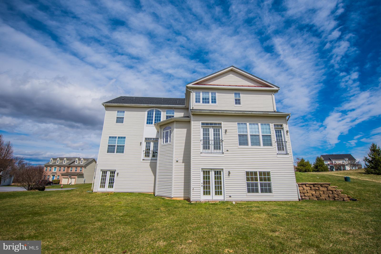 DEERFIELD VILLAGE - Residential Lease