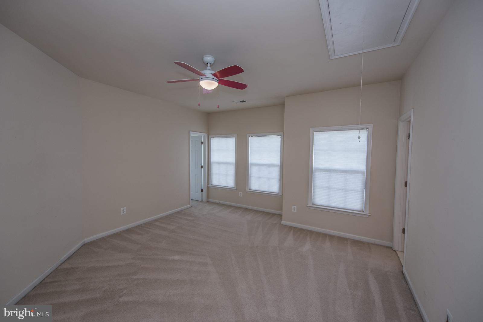 DEERFIELD VILLAGE - Residential Lease