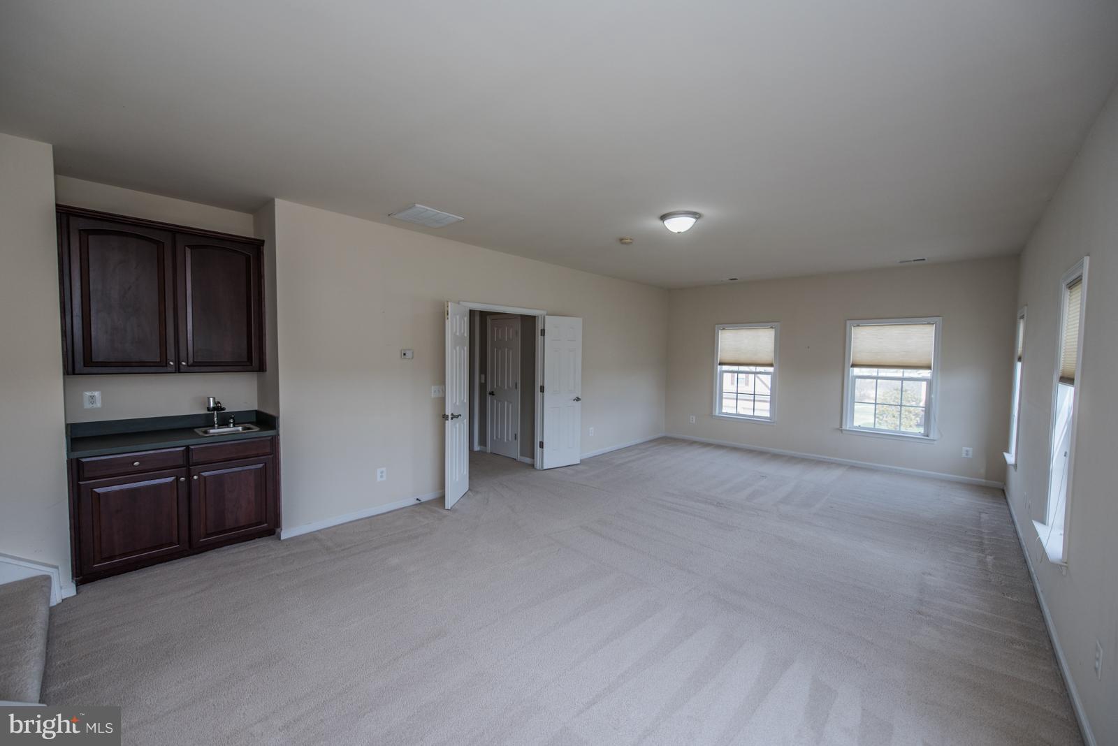 DEERFIELD VILLAGE - Residential Lease