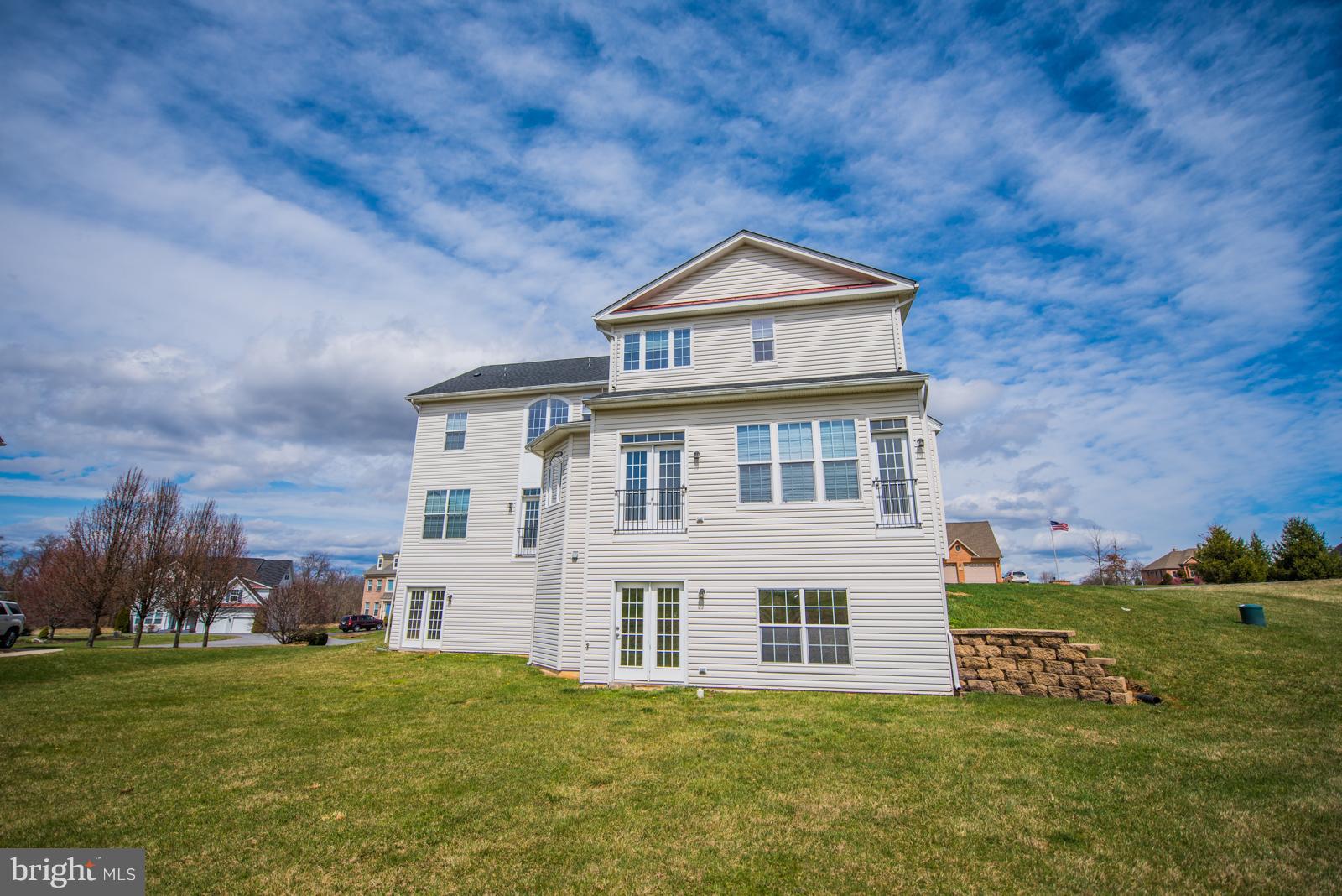 DEERFIELD VILLAGE - Residential Lease