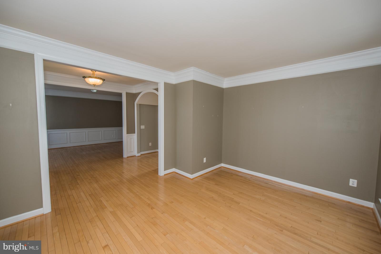 DEERFIELD VILLAGE - Residential Lease