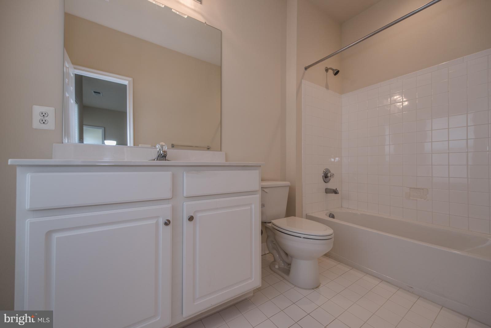 DEERFIELD VILLAGE - Residential Lease