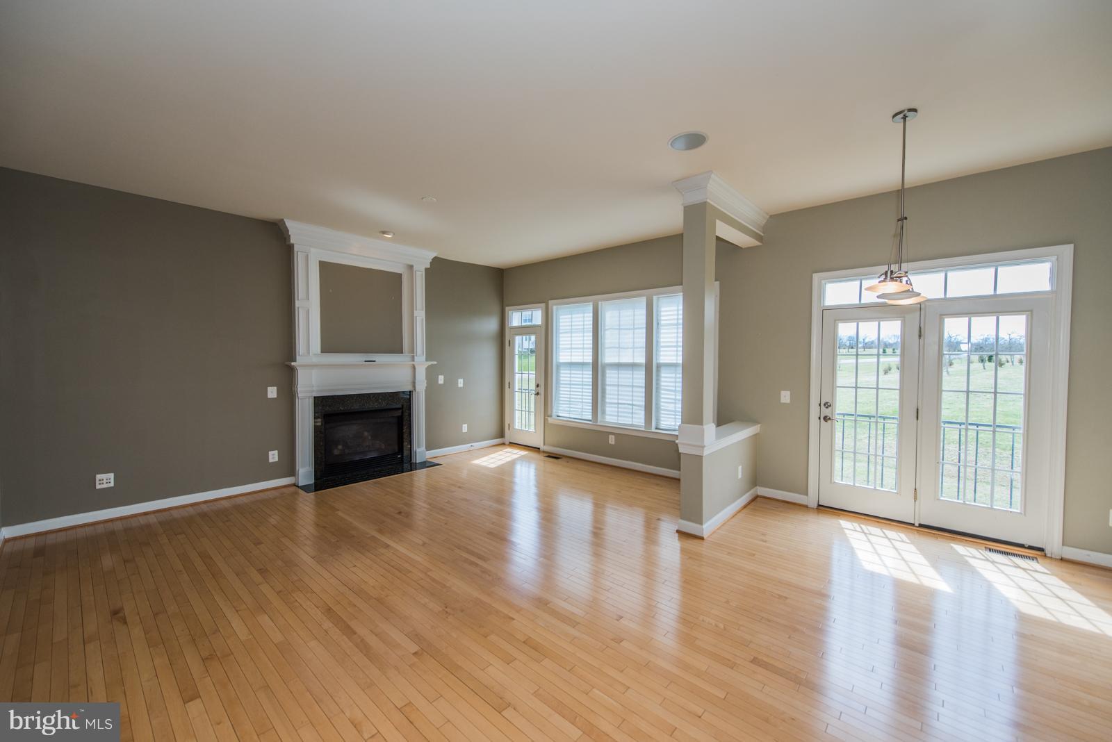 DEERFIELD VILLAGE - Residential Lease