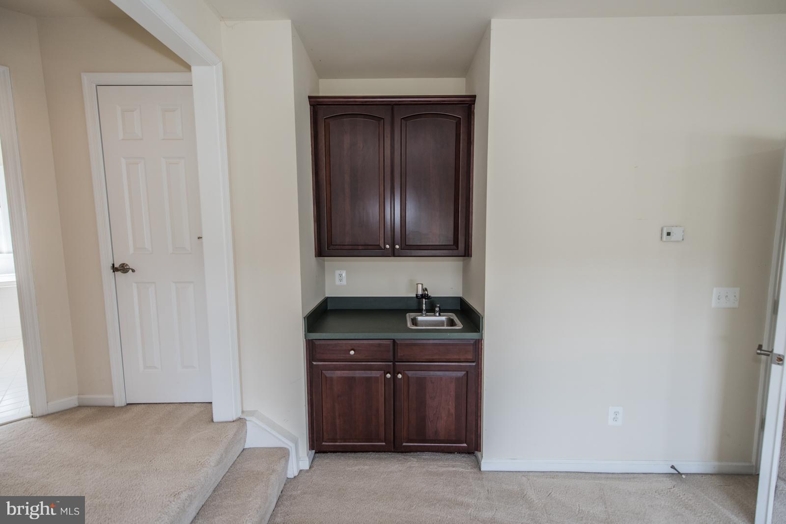 DEERFIELD VILLAGE - Residential Lease