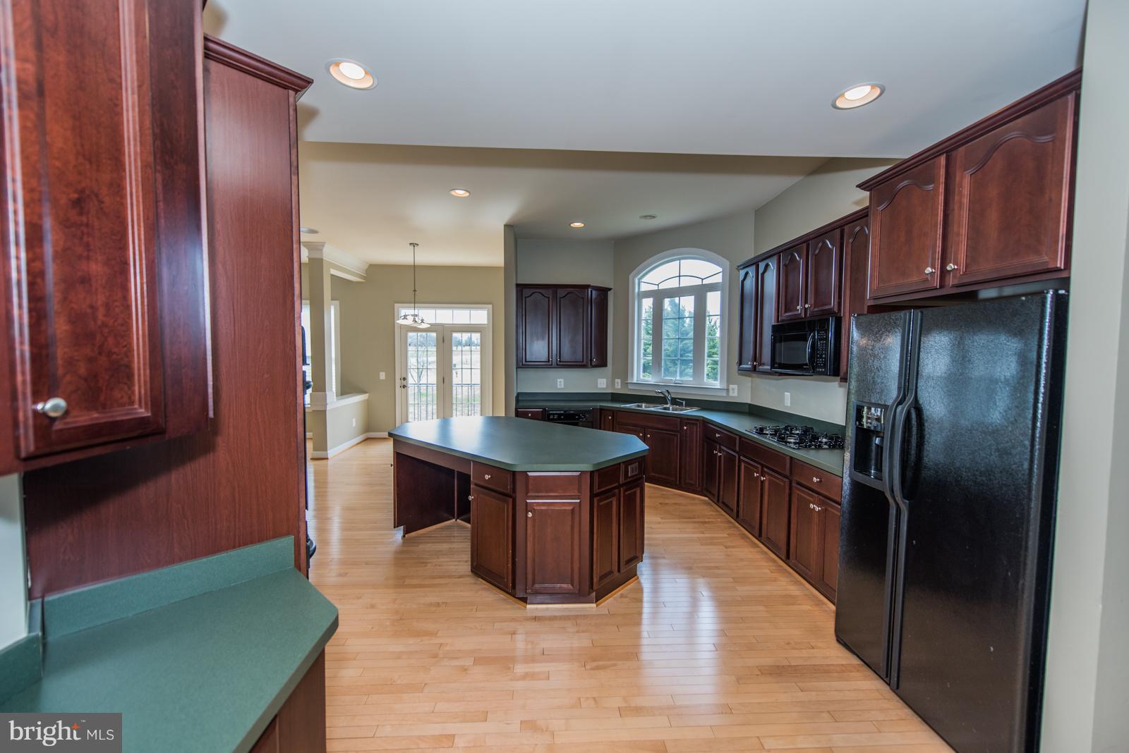 DEERFIELD VILLAGE - Residential Lease