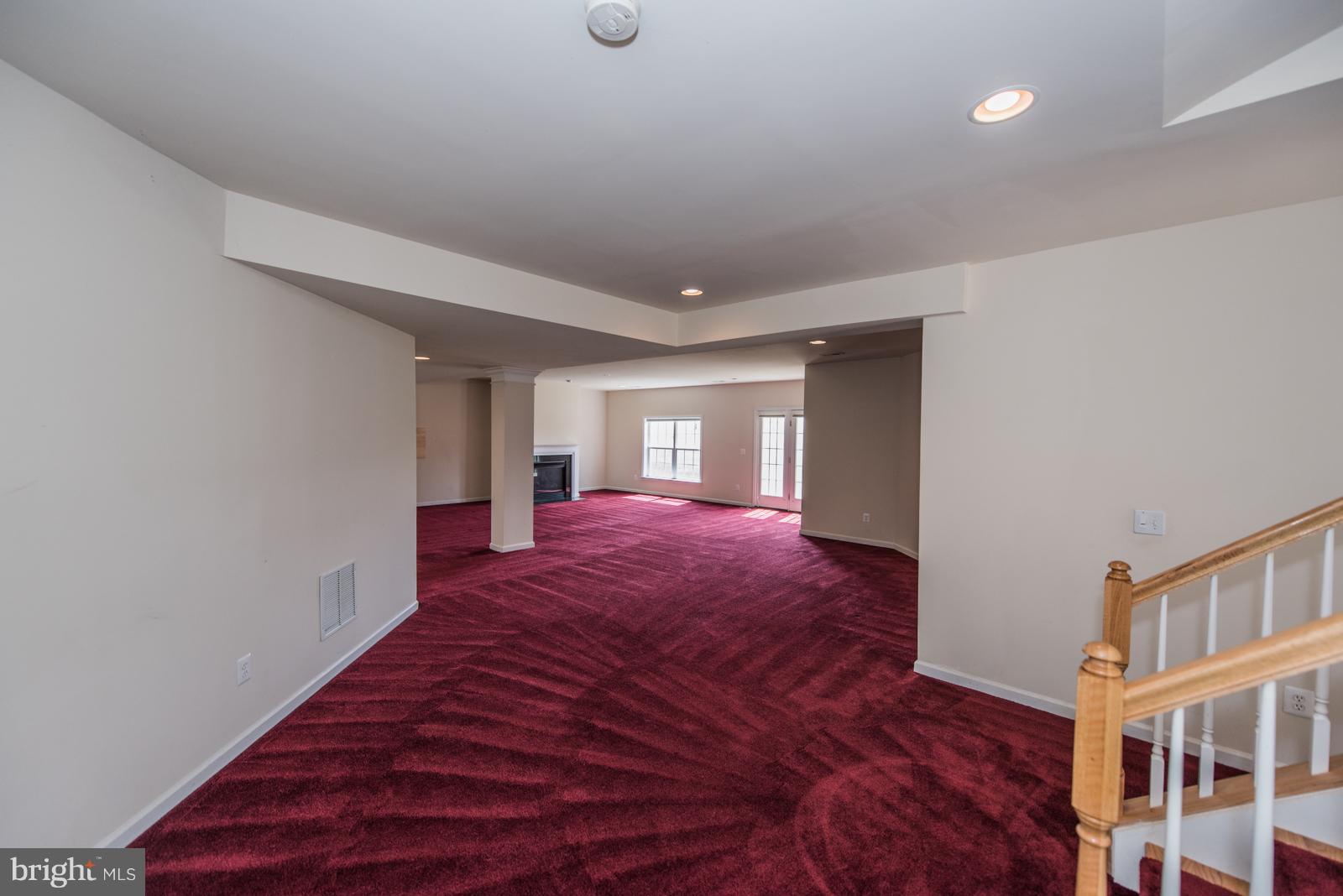 DEERFIELD VILLAGE - Residential Lease