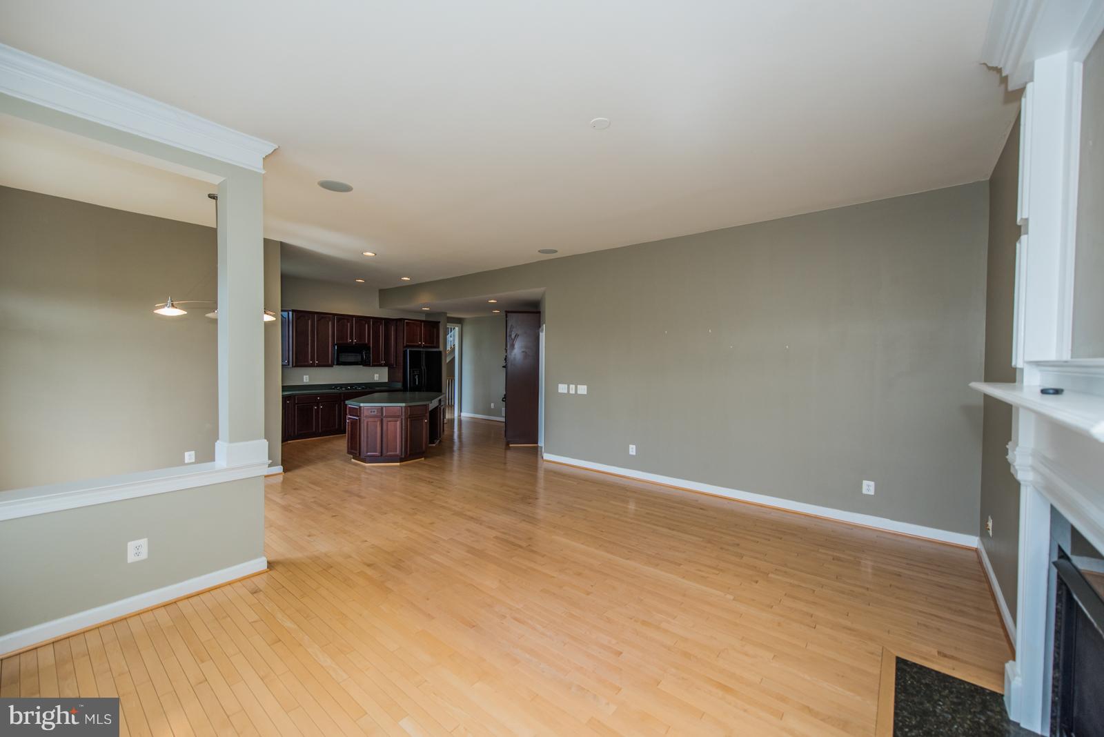 DEERFIELD VILLAGE - Residential Lease