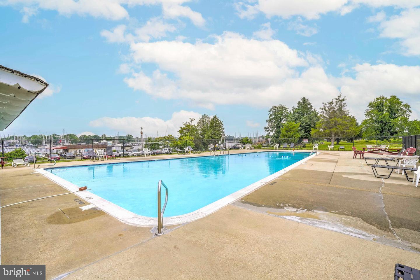 THE HARBOURS AT SOLOMONS ISLAND - Residential