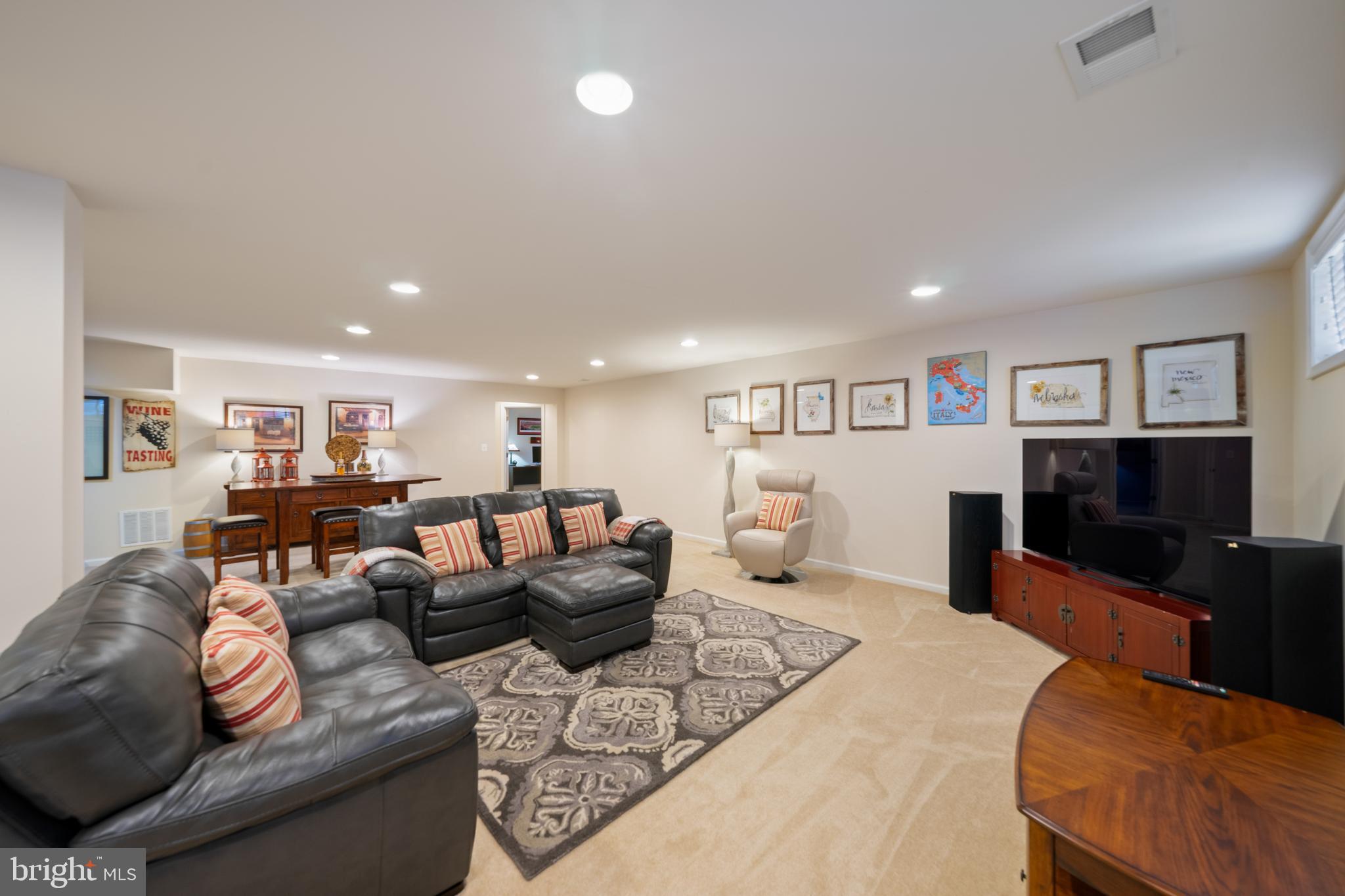 THE HARBOURS AT SOLOMONS ISLAND - Residential