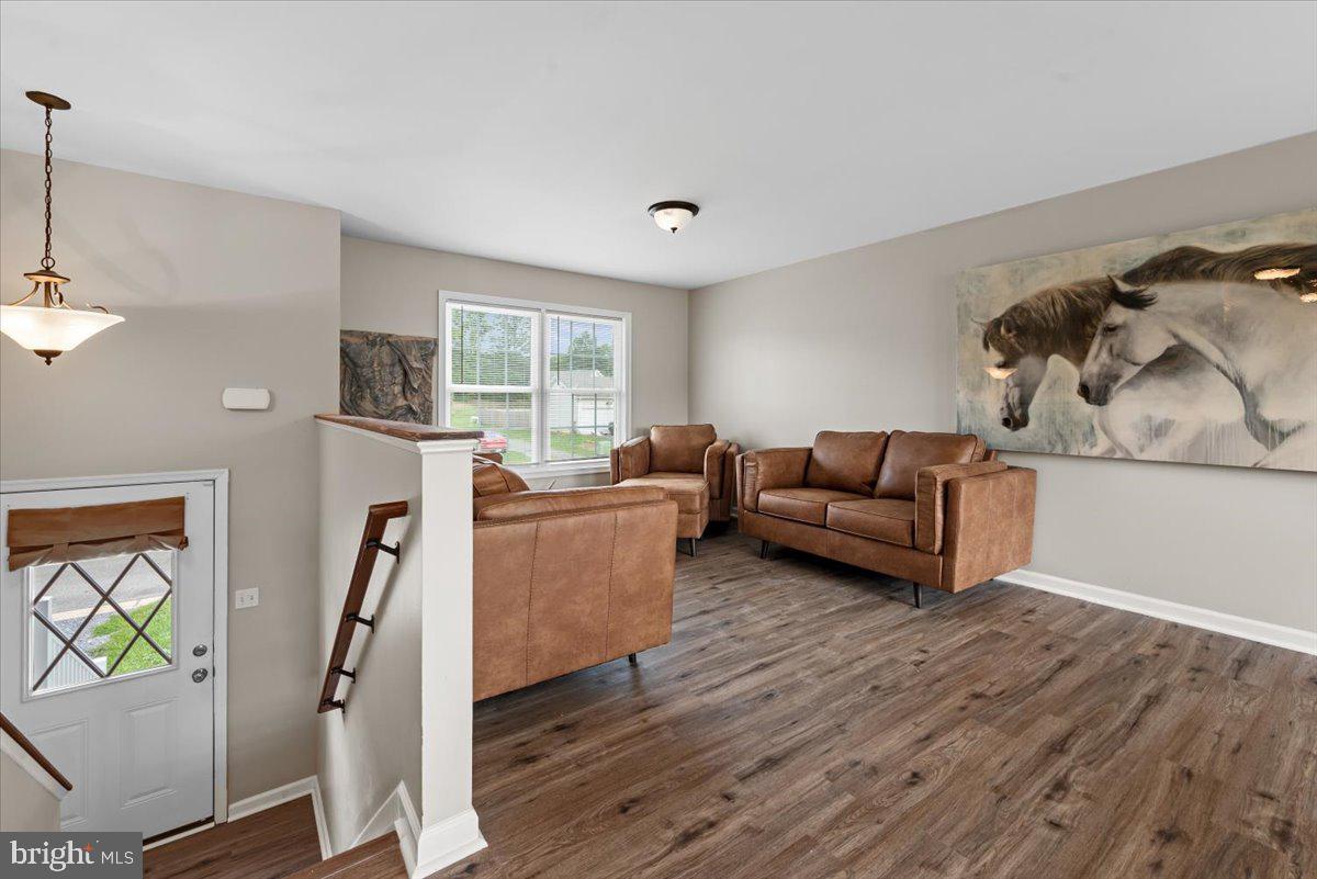 CHESSIE COURT - Residential