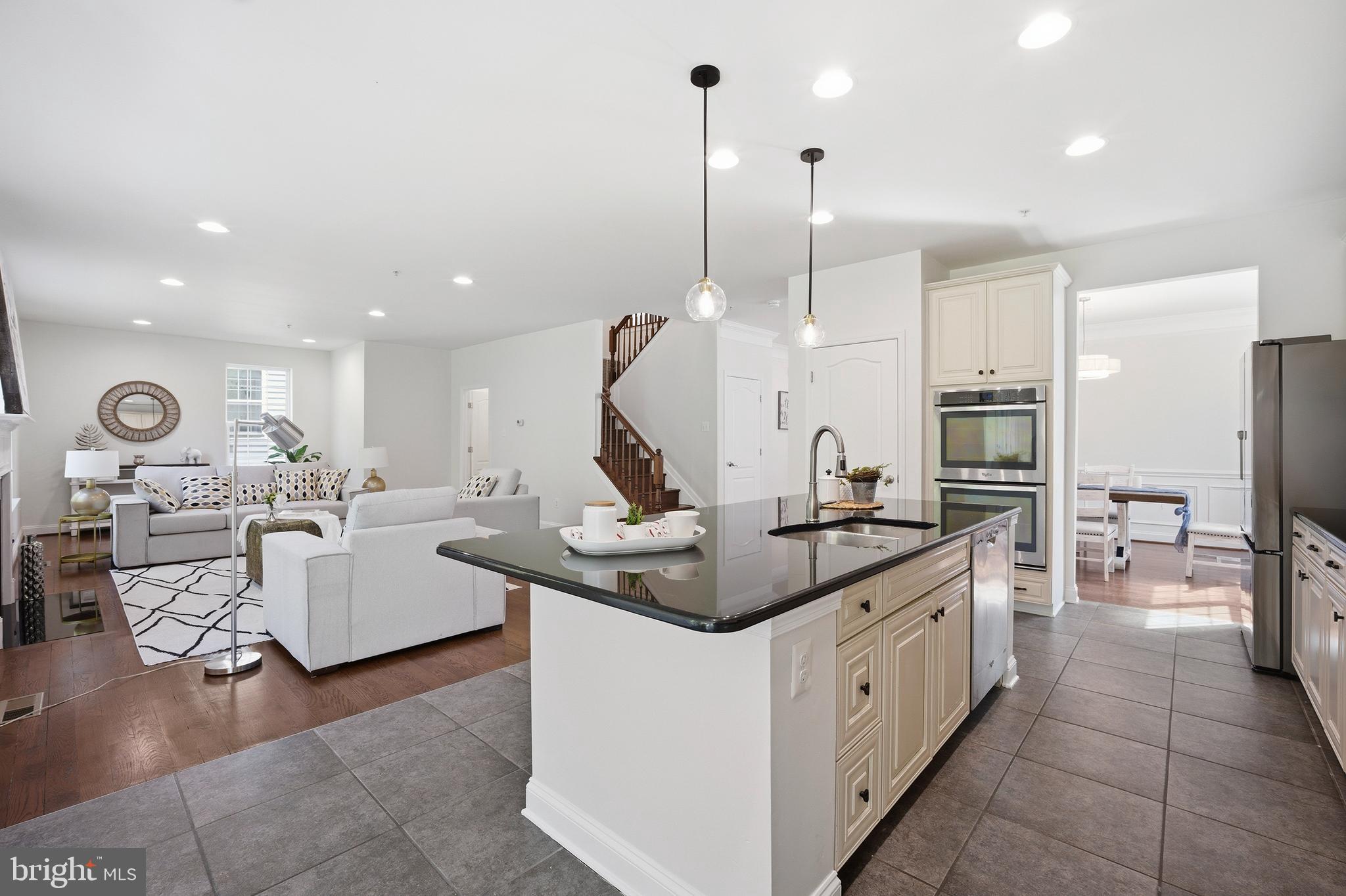 CENTENNIAL OVERLOOK - Residential