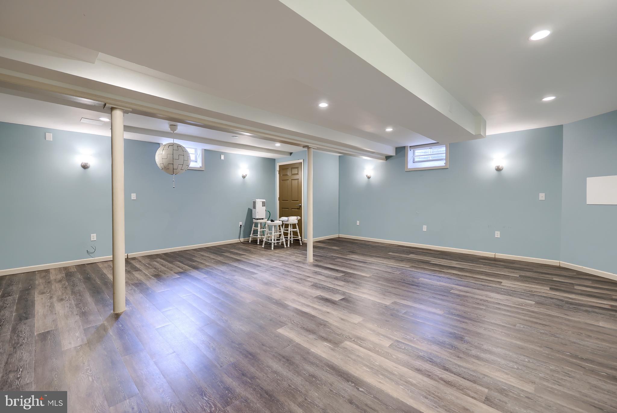 BREEZY MEADOWS - Residential