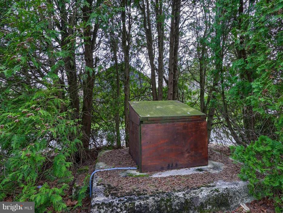 BREEZY MEADOWS - Residential