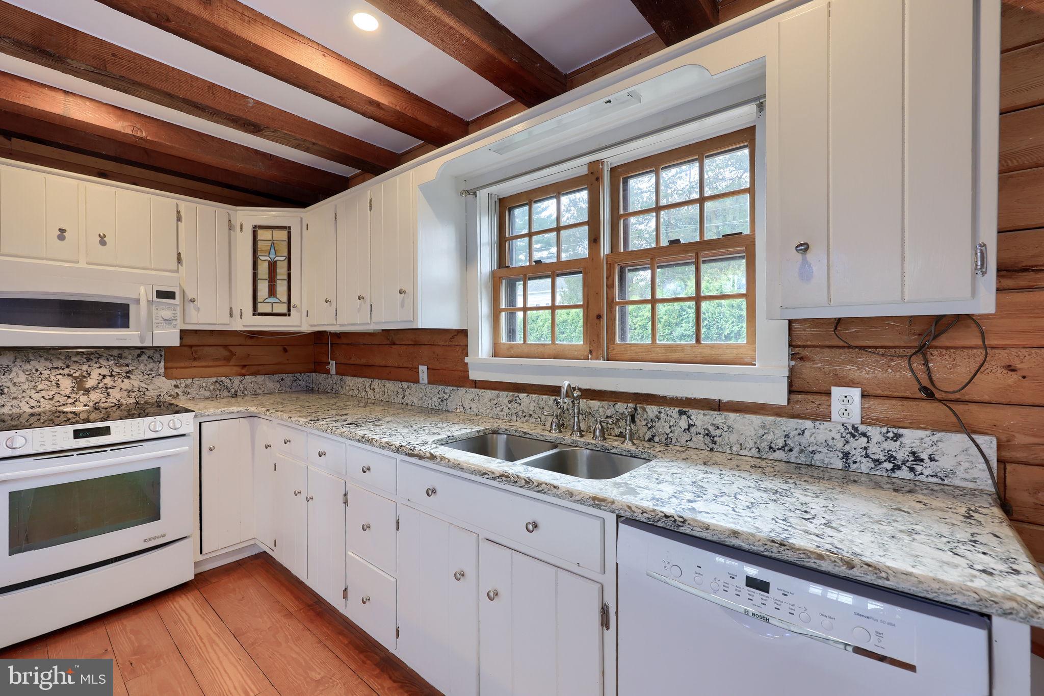 BREEZY MEADOWS - Residential