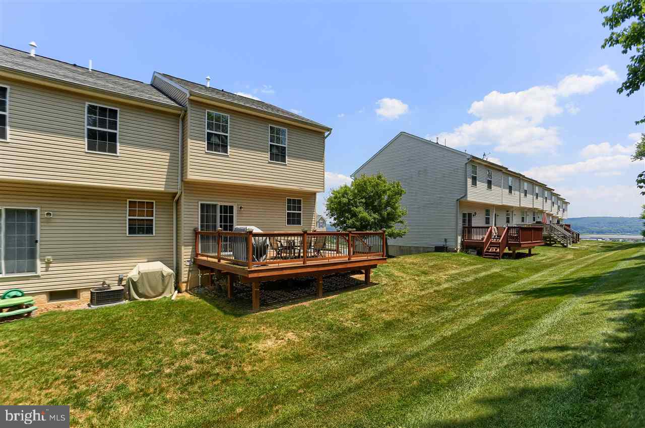PEACEFIELDS - Residential