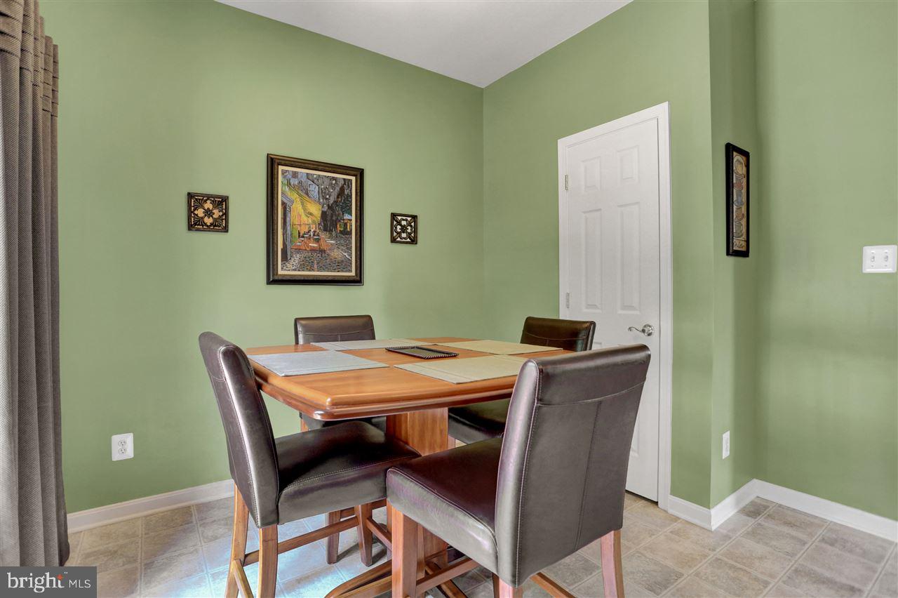 PEACEFIELDS - Residential
