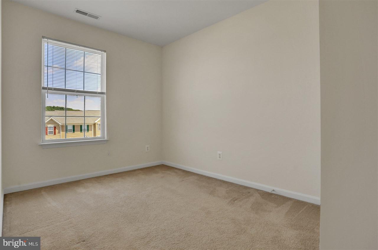 PEACEFIELDS - Residential