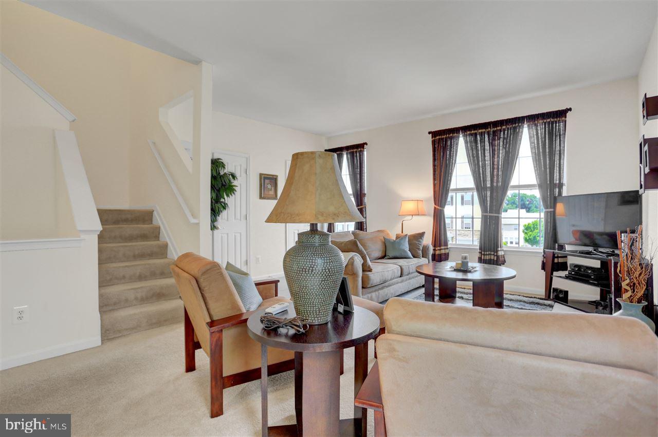PEACEFIELDS - Residential