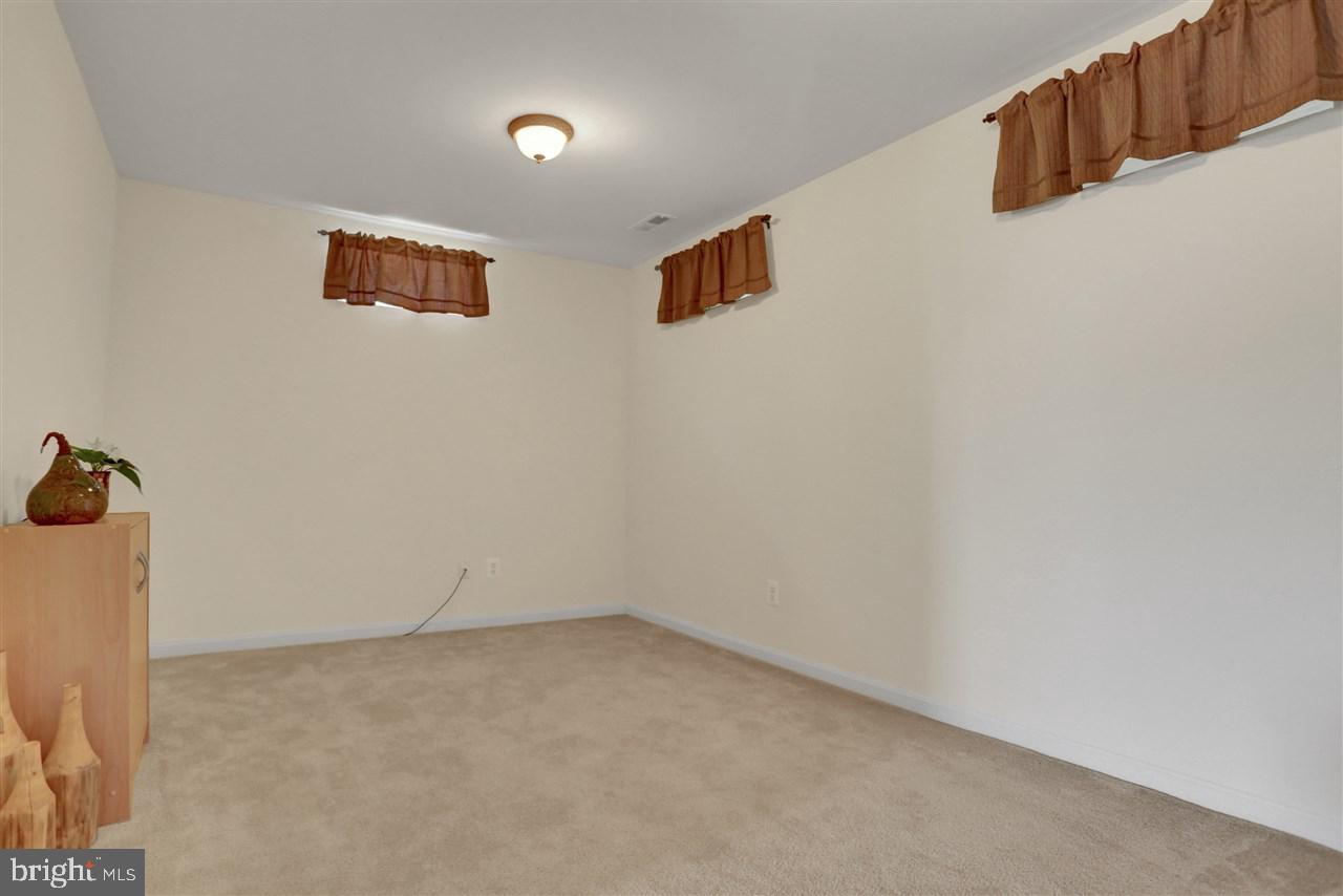 PEACEFIELDS - Residential