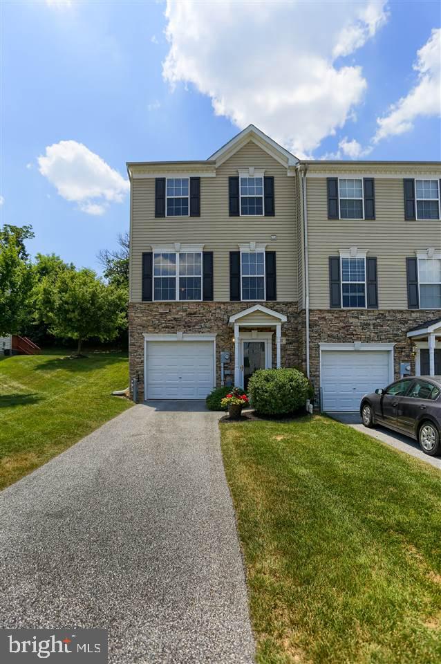 PEACEFIELDS - Residential