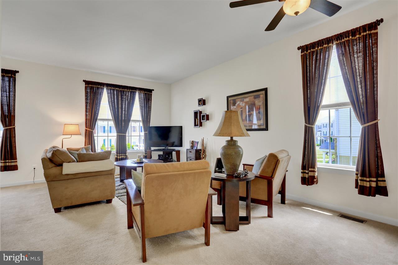 PEACEFIELDS - Residential
