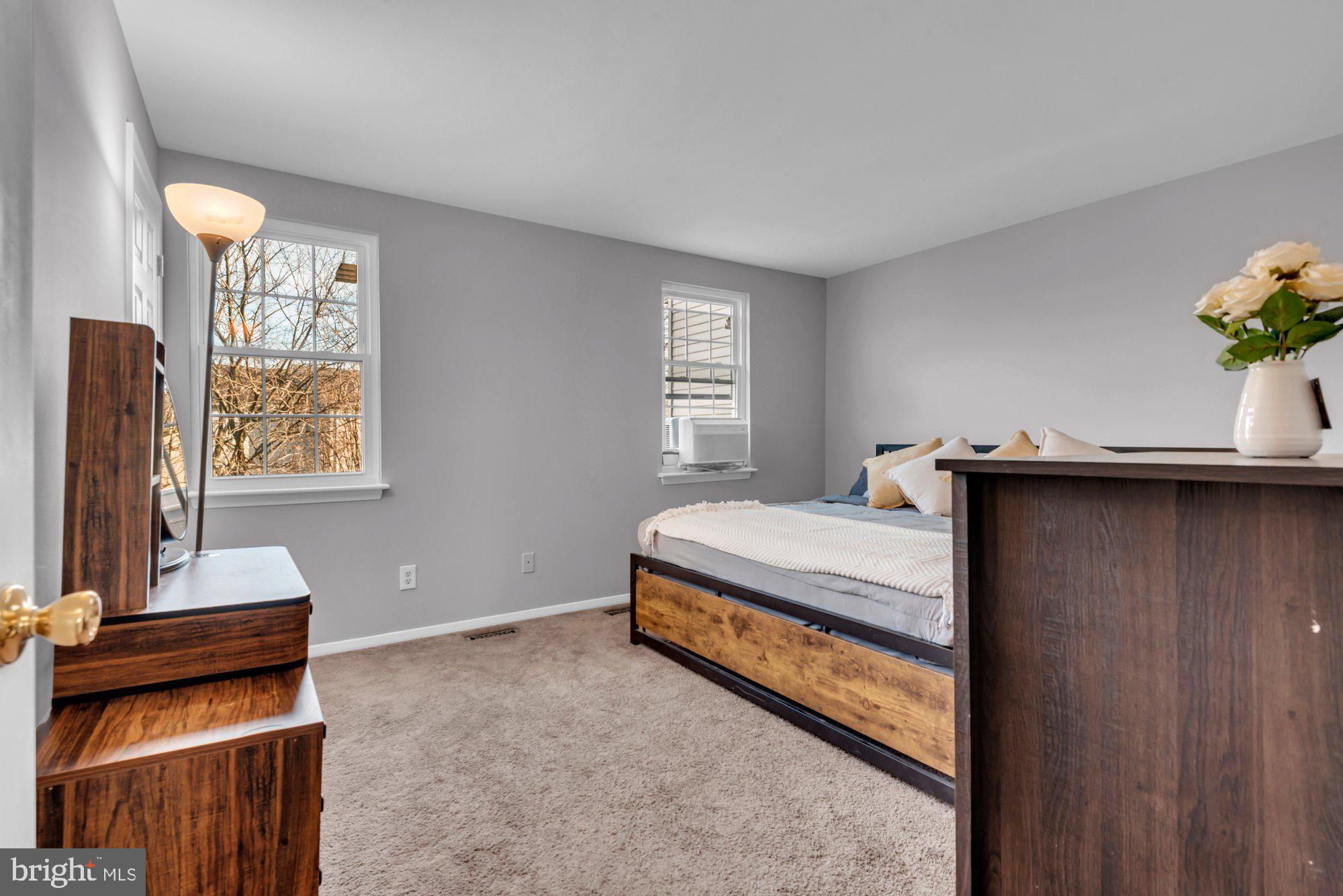 ELIZABETHS LANDING - Residential