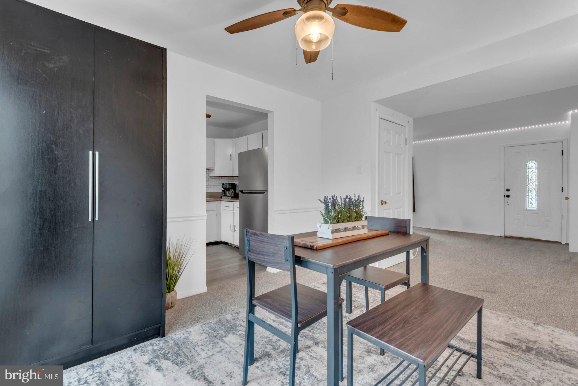 ELIZABETHS LANDING - Residential