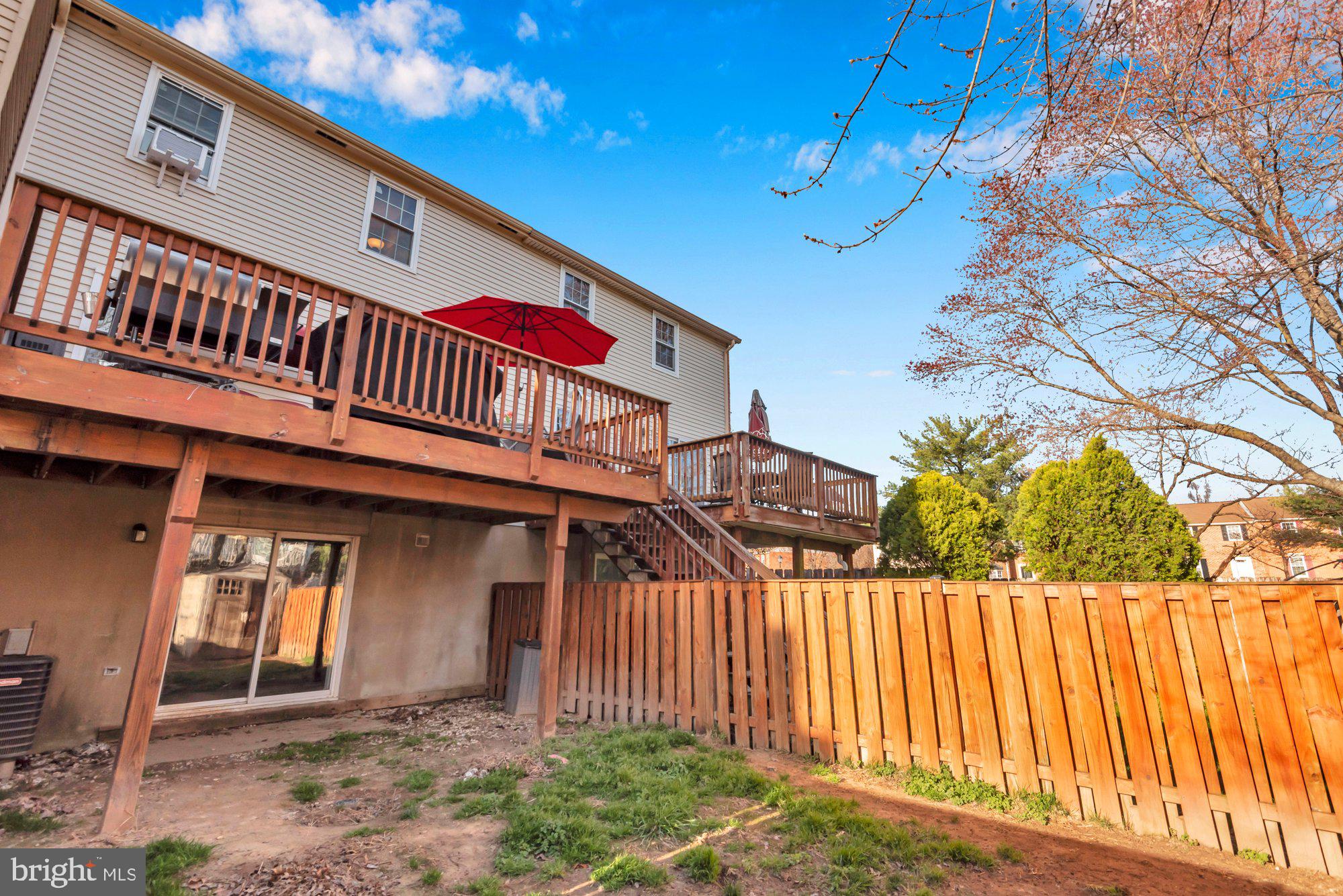 ELIZABETHS LANDING - Residential