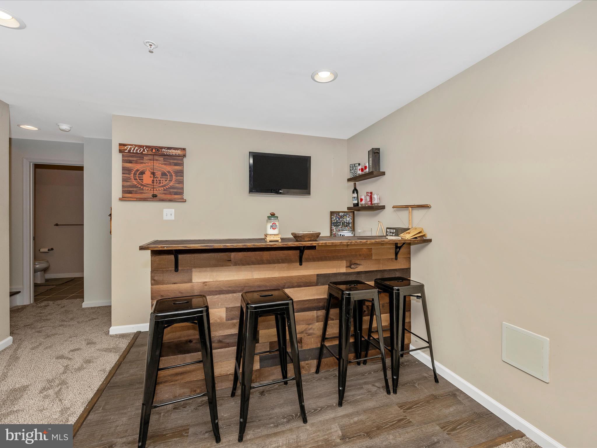 HOLLY RIDGE - Residential