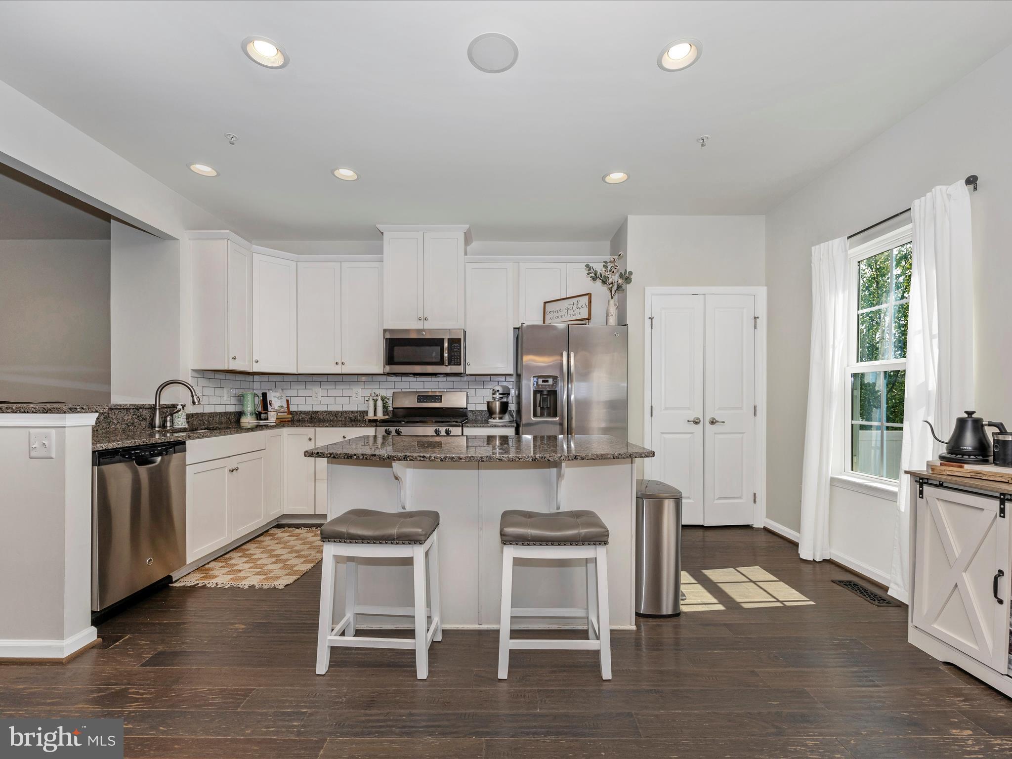 HOLLY RIDGE - Residential