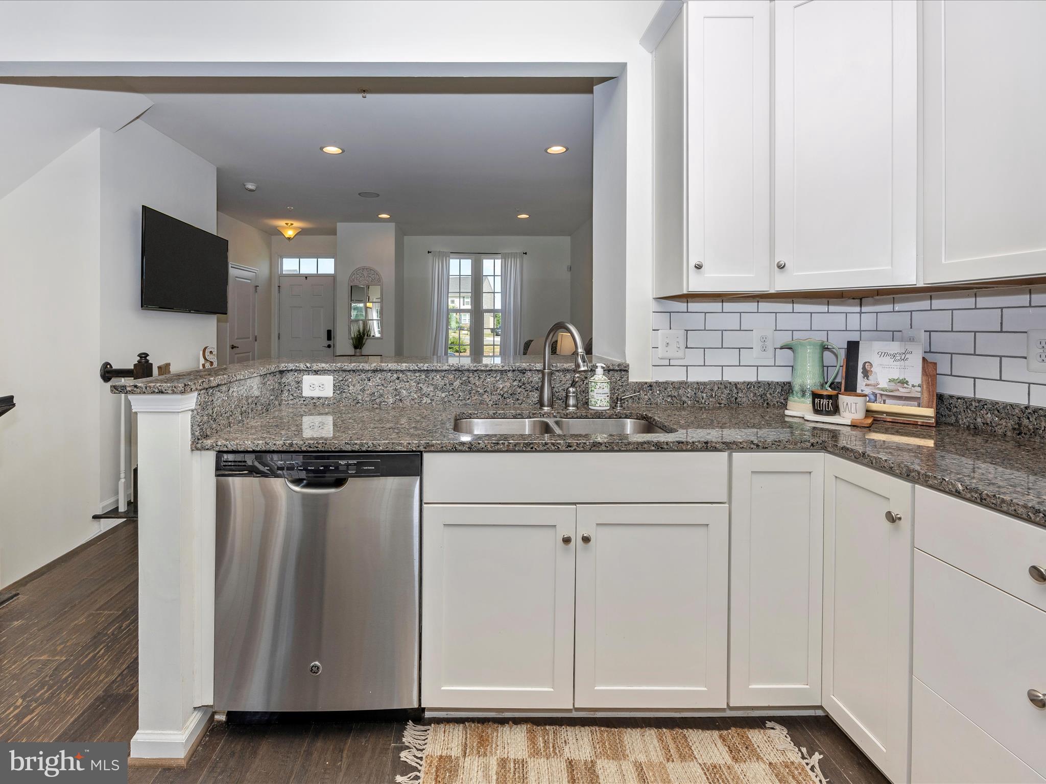 HOLLY RIDGE - Residential