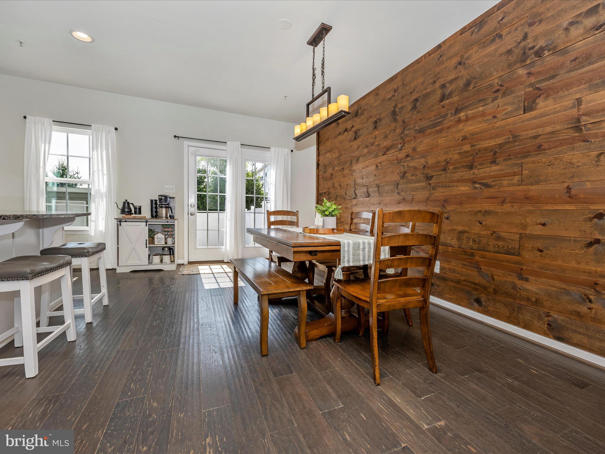 HOLLY RIDGE - Residential