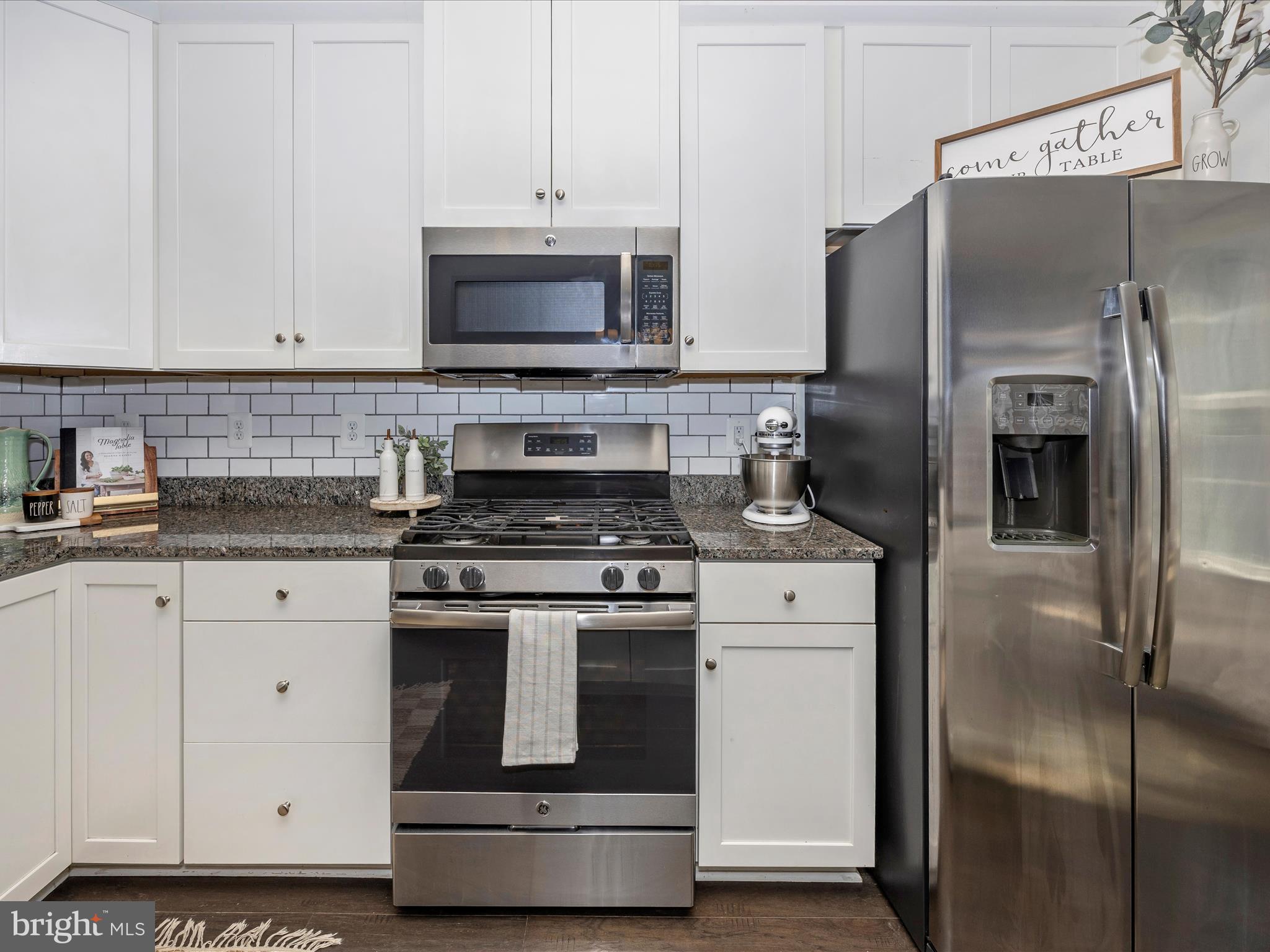 HOLLY RIDGE - Residential