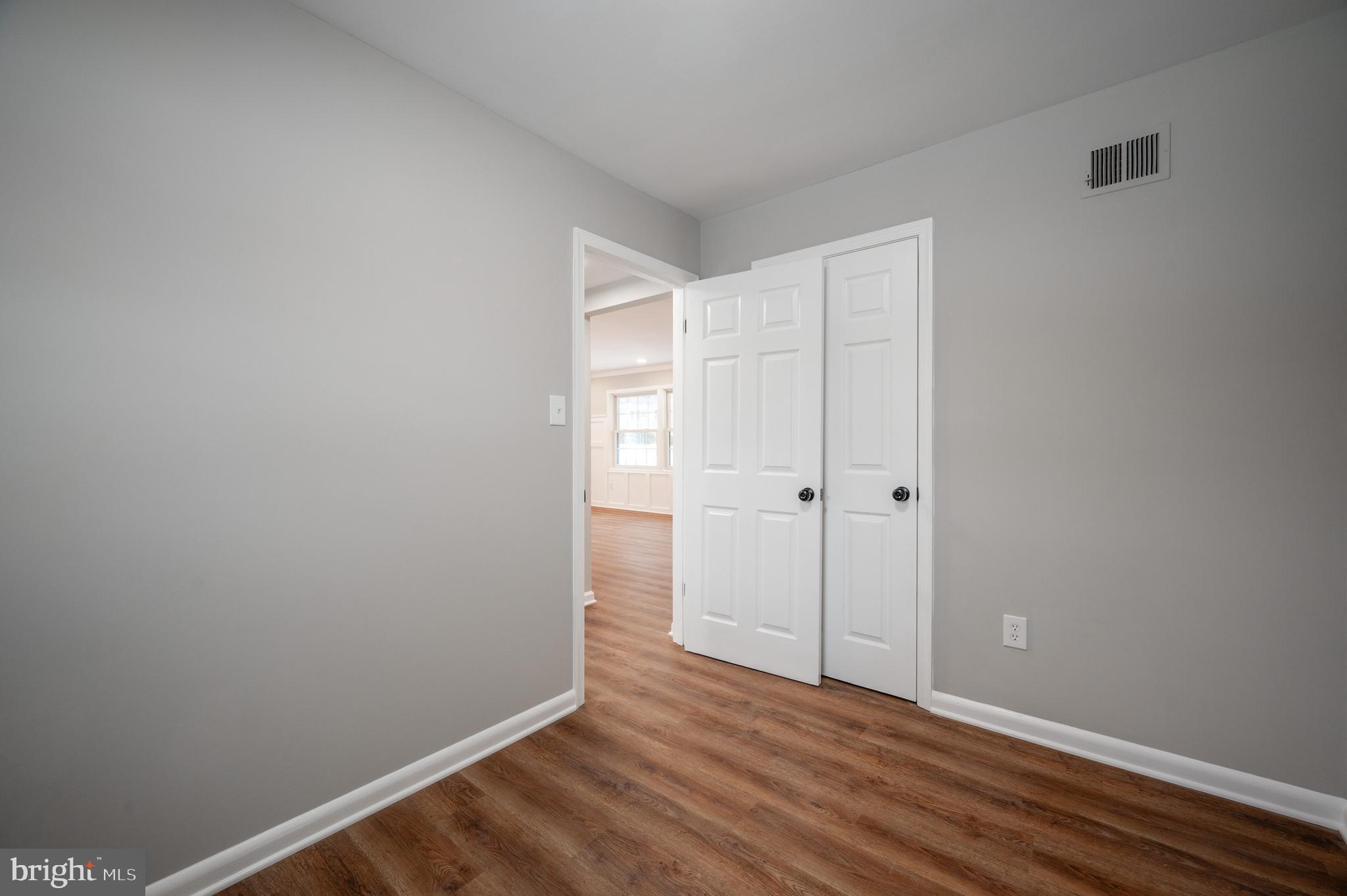 RIVERSIDE ESTATES - Residential