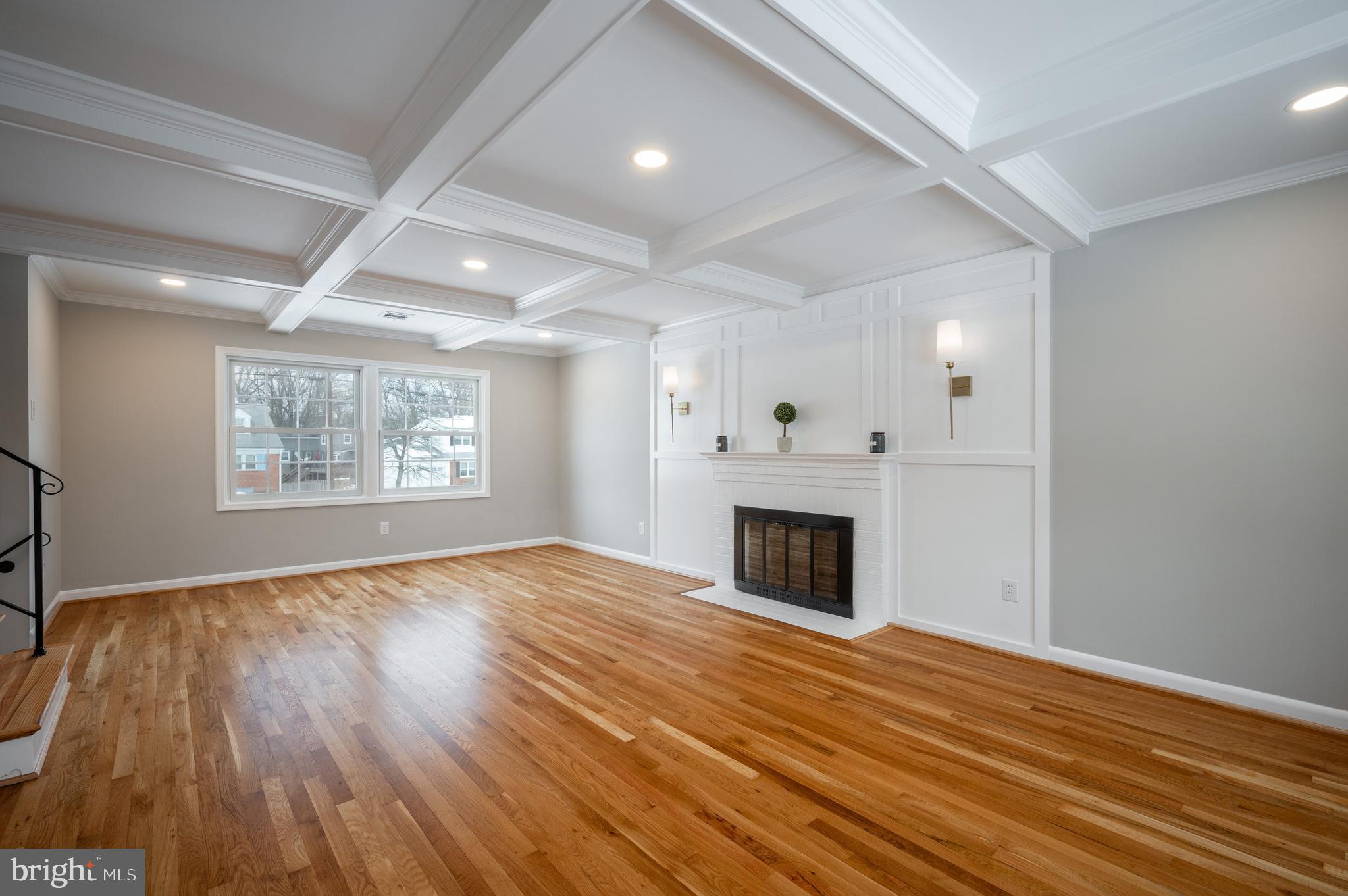 RIVERSIDE ESTATES - Residential