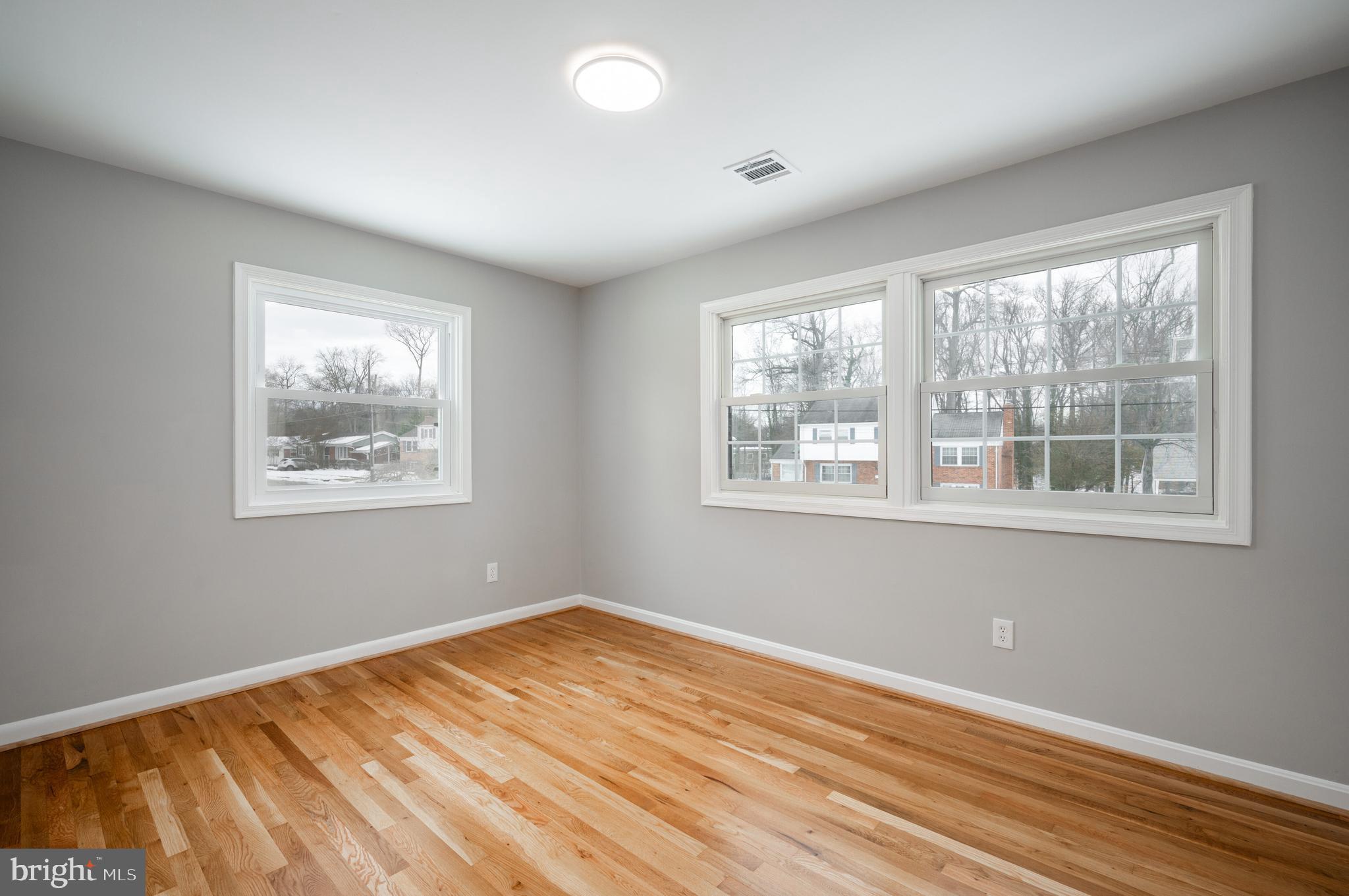 RIVERSIDE ESTATES - Residential