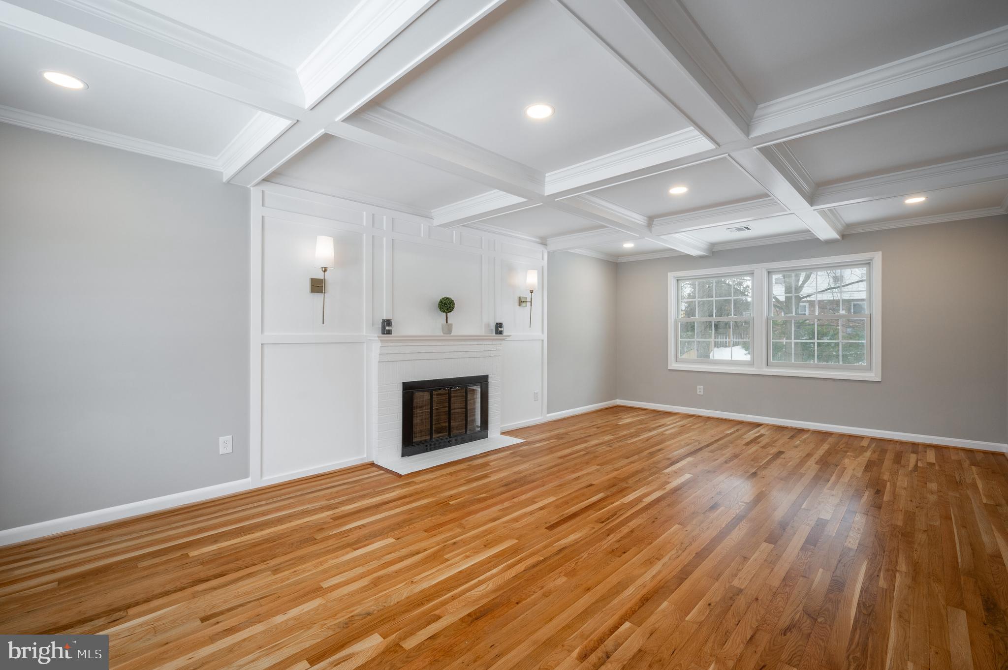 RIVERSIDE ESTATES - Residential